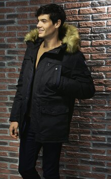 Parka fourrée capuche - Géant Casino à Saint-Étienne Parka fourrée capuche en promo chez Géant Casino Saint-Étienne à 59,00 €