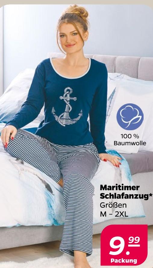 Maritimer Schlafanzug