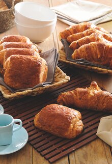 Hyper U Neuilly-sur-Marne - 5 PAINS AU CHOCOLAT + 5 CROISSANTS Promo 5 PAINS AU CHOCOLAT + 5 CROISSANTS dans le catalogue Hyper U Méga formats, méga économies à Neuilly-sur-Marne
