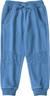 dm-drogerie markt Wasserburg - Jogginghose mit Kordel, blau, Gr. 128 Angebot im Prospekt Jogginghose mit Kordel, blau, Gr. 128 bei dm-drogerie markt im Wasserburg Prospekt für 10,90 €