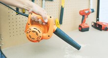 Souffleur d’atelier à main - Gifi à Thiais Souffleur d’atelier à main en promo chez Gifi Thiais à 15,90 €