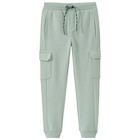 Jungen Jogginghose mit Cargotaschen im Ernstings family Prospekt zum Preis von 15,99 €