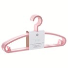 Lot de 6 cintres plastiques - Maxi Bazar Lot de 6 cintres plastiques à 2,99 € dans le catalogue Maxi Bazar