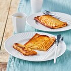 Tartelette fine aux pommes en promo chez Carrefour Market Tartelette fine aux pommes dans le catalogue Carrefour Market