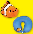 Oreiller peluche de voyage 2 en 1 en promo chez Hyper U Liévin à 9,99 €