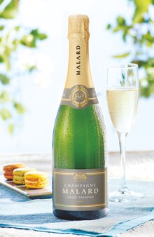 Carrefour Market Marmande - CHAMPAGNE Promo CHAMPAGNE dans le catalogue Carrefour Market "Le mois qui aime la France" à Marmande