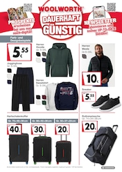 Sneaker im Woolworth Prospekt in Hamburg Aktueller Woolworth Prospekt mit Sneaker, "NEUERÖFFNUNG IN HAMBURG", Seite 6