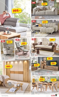 Couch im Höffner Prospekt "FAMILY & FRIENDS" mit 8 Seiten (Fürth)