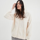 Promo Sweat zippé à capuche beige femme à 17,99 € dans le catalogue La Halle à Hyères