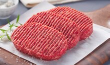 Carrefour Évry - 4 steaks hachés pur bœuf 5% M.G. Promo 4 steaks hachés pur bœuf 5% M.G. dans le catalogue Carrefour "Maintenant et moins cher !" à Évry