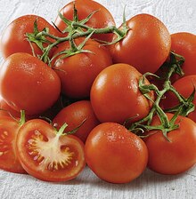 Casino Supermarchés Grenoble - Tomate ronde en grappe Promo Tomate ronde en grappe dans le catalogue Casino Supermarchés "Le mois Casino magic !!" à Grenoble