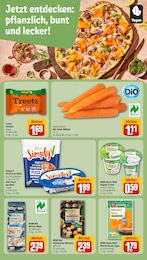 Pizza im REWE Prospekt Dein Markt auf S. 17