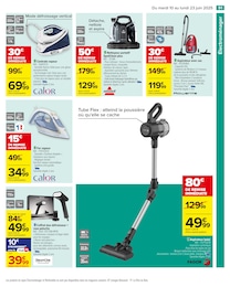 Offre Aspirateur dans le catalogue Carrefour du moment à la page 93