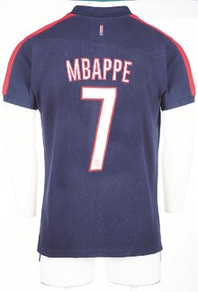 Stokomani Lanester - Le polo psg Promo Le polo psg dans le catalogue Stokomani "Les bons plans continuent !! " à Lanester