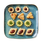 Assortiment de 12 pâtisseries fines orientales en promo chez Carrefour Assortiment de 12 pâtisseries fines orientales dans le catalogue Carrefour