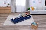 MATELAS GONFLABLE 1 PLACE - BESTWAY - Auchan Hypermarché à Orange MATELAS GONFLABLE 1 PLACE - BESTWAY en promo chez Auchan Hypermarché Orange à 17,99 €