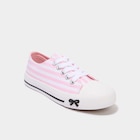 Tennis basses en toile bout renforcé rose fille en promo chez La Halle Tennis basses en toile bout renforcé rose fille dans le catalogue La Halle