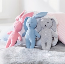 BabyOne Freudenberg - Kuschelhäschen Kuschelhäschen Angebot bei BabyOne Freudenberg im Prospekt "Alles für einen glücklichen Start!"