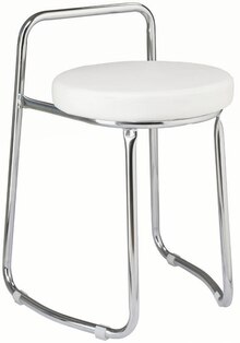 Badhocker bei XXXLutz Möbelhäuser in Göppingen Badhocker im Angebot bei XXXLutz Möbelhäuser Göppingen für 39,90 €