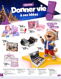 Offre Coffret À Maquillage dans le catalogue JouéClub du moment à la page 226