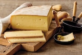 Raclette au lait cru - Ermitage - Intermarché Super à Saint-Nazaire Raclette au lait cru - Ermitage en promo chez Intermarché Super Saint-Nazaire à 15,99 €