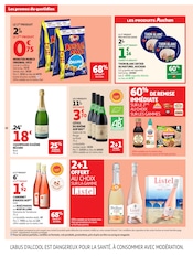 Promos Vin dans le catalogue "PETIT DÉJ & GOÛTER" de Auchan Supermarché Vin en promo dans le catalogue Auchan Supermarché à la page 18
