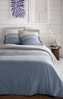 Parure housse de couette 2 personnes et 2 taies d'oreillers Navy - Domédia en promo chez Intermarché Yerres à 20,96 €