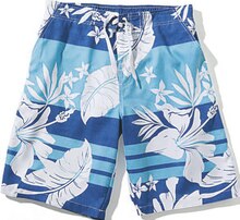 Vêtements - Custer - Géant Casino Vêtements - Custer à 12,00 € dans le catalogue Géant Casino "Les Belles Inspirations bain de soleil"