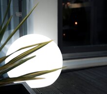 BAUHAUS Lübeck - Design-Außenleuchte Buly 40 Design-Außenleuchte Buly 40 Angebot bei BAUHAUS Lübeck im Prospekt Raus in die Wohlfühl-Oase