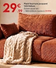Plaid fourrure jacquard à 29,99 € dans le catalogue Maxi Bazar