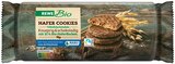 Hafer Cookies Milchschokolade im Angebot bei REWE in Weinheim Hafer Cookies Milchschokolade Angebote von REWE Bio bei REWE Weinheim für 3,29 €