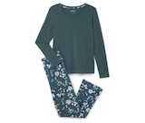 Pyjama-Set, petrol mit floralem Alloverprint bei Tchibo im Kiel Prospekt für 24,99 €