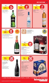 Champagne Angebote im Prospekt "TOUTES ET TOUS UNIS CONTRE LA VIE CHÈRE." von Intermarché Champagne Angebote im Prospekt "TOUTES ET TOUS UNIS CONTRE LA VIE CHÈRE." von Intermarché auf Seite 15