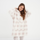 Poncho plaid pilou à capuche rose femme - LH en promo chez La Halle Nancy à 23,09 €