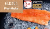 Frisches Lachsfilet bei GLOBUS im Prospekt "" für 2,69 €