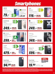 Smartphone im MediaMarkt Saturn Prospekt Smartphone im MediaMarkt Saturn Prospekt GUTSCHEINHEFT auf S. 5