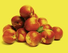 Casino Shop Angers - NECTARINE JAUNE Promo NECTARINE JAUNE dans le catalogue Casino Shop "# Promos des beaux jours !" à Angers