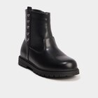 Boots crantées avec clous coeurs noir fille en promo chez La Halle Saint-Herblain à 20,99 €