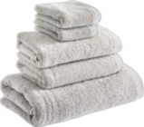 Frottier-Set „Timeless uni“ im XXXLutz Möbelhäuser Prospekt Frottier-Set „Timeless uni“ von Marc O‘Polo im aktuellen XXXLutz Möbelhäuser Prospekt für 49,99 €