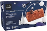 Promo Bûche pâtissière traditionnelle au chocolat praliné à 8,39 € dans le catalogue Migros France à Neydens