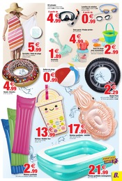 Promos Couches dans le catalogue "Vive les VACANCES !" de Bazarland Couches en promo dans le catalogue Bazarland à la page 3