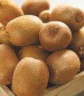 Promo Kiwi vert et/ou jaune à 2,50 € dans le catalogue Intermarché à Bidache