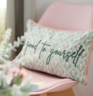 B&M - Coussin «Be good to yourself» : offre du catalogue Promo Coussin «Be good to yourself» à 9,99 € dans le catalogue B&M ""