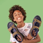 Sandales à scratchs Trappeur vert kaki garçon en promo chez La Halle Sandales à scratchs Trappeur vert kaki garçon dans le catalogue La Halle