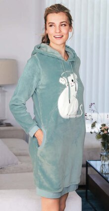 Ernstings family Bergheim - Kuschelkleid Kuschelkleid Angebot bei Ernstings family Bergheim im Prospekt "So schön ist September."