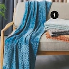 Promo Plaid flanelle embosse 125x150cm à 7,45 € dans le catalogue Super U à Muzillac