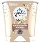 Bougie Romantic Vanilla Blossom - Glade en promo chez Intermarché Super Bougie Romantic Vanilla Blossom - Glade dans le catalogue Intermarché Super
