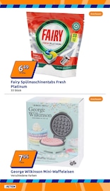 Aktueller Action Prospekt mit Waffeleisen, "kleine Preise, grosse Freude!", Seite 4