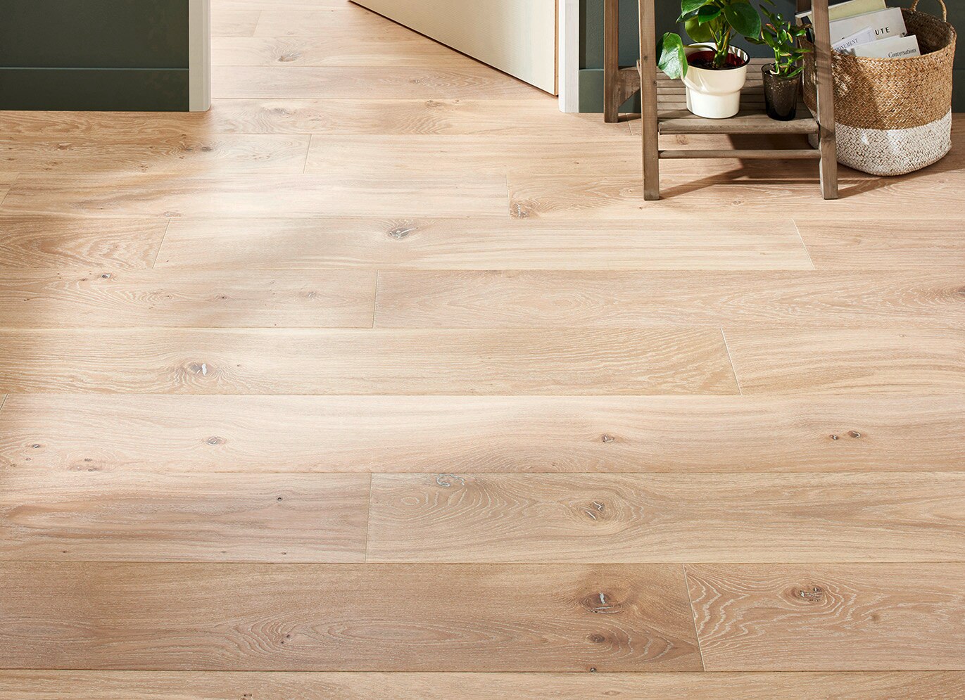 Lapeyre Villars-en-Pons - PARQUET CONTRECOLLÉ VIANNE Promo PARQUET CONTRECOLLÉ VIANNE dans le catalogue Lapeyre Le mois tout confort, des offres pour réchauffer son intérieur à Villars-en-Pons