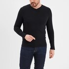 T-shirt col en V manches longues coton noir homme en promo chez La Halle T-shirt col en V manches longues coton noir homme dans le catalogue La Halle